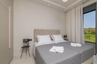 Royal View Villa - Private Pool & Hot Tub - Zakynthos - 3