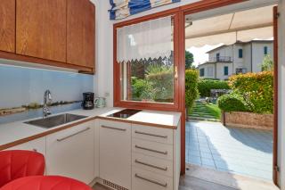 Front Lake Studio with Loft Bed and Pool - Bardolino - 7
