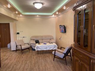 Apartment in centre EVN - 0