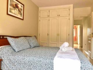 Luminoso Apartamento con Piscina y Parking - 7