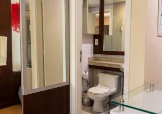 Flat em Moema na avenida Ibirapuera com cozinha, estacionamento, piscina e serviços - 1