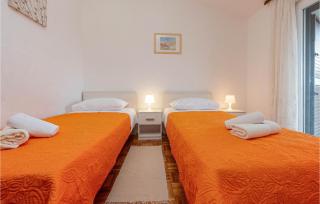 2 Bedroom Gorgeous Apartment In Kozino - 1