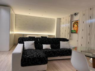 Black and White Suitte "Marques" - Noja - 7