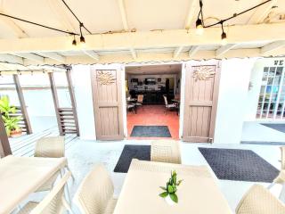 Ellen Bay Inn - Saint Philips - 1