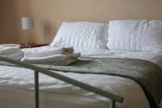 Spacious 3-Bed Apartment for Small Large Groups Close to BBC SSE Central Glasgow West End Free Parking - 7