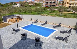 Cozy Home In Rab With Wifi - 4