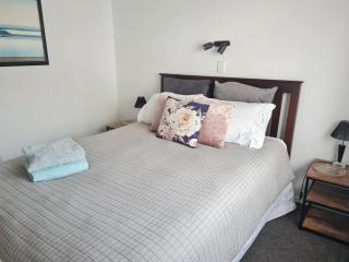 Cambria Hideaway - Nelson - 6