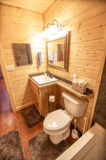 Beautiful Relaxing Home in Warm Springs Ranch - Misty Mountain Hideaway - 6