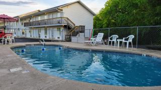 Autumn Creek Branson - 0