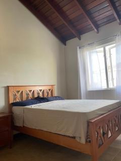 ‘MORIAH’ Private Room with Double Bed and shared bathroom - Saint Philip - 5