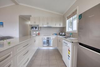 Front Row Beachfront - Binalong Bay - 3