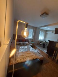 Central apartment with garage - Novi Sad - 6