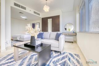 Great Value Stylish 1BR with Amenities Near Metro by Deluxe Holiday Homes - Dubai - 2