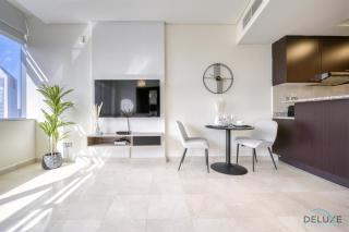 Great Value Stylish 1BR with Amenities Near Metro by Deluxe Holiday Homes - Dubai - 7