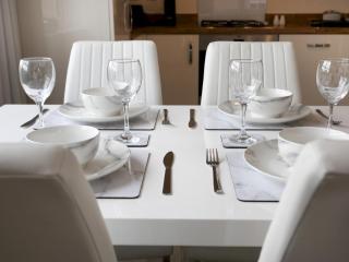 Pass the Keys Luxurious 2-Bed Nottingham Retreat with Parking - 7