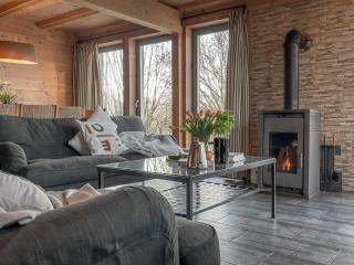 traumHaff Küstenchalets - einzigartige Chalets an der Ostsee. Ganz aus Lärchenholz mit Kamin und Sauna - Vogelsang - 3