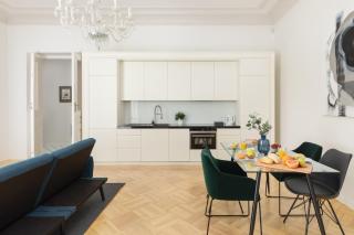 Marszałkowska 58 - Classy Two Bedroom Apartment with Balcony by Noclegi Renters - Warsaw - 9