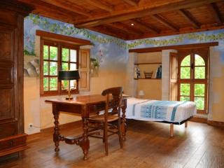 Maison spacieuse à Saint-Martin-des-Entrées avec jardin - 4