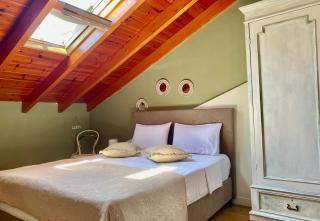 Luxury Family House with Backyard - Mantoúkion - 5