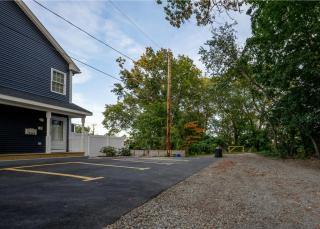 Peaceful 5BR & 4BA Quincy House w Patio, near Red Line & Pet Friendly 284 - 2