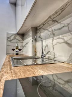 Coastline of Paradise - Paránimfoi - 1