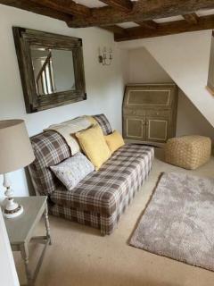 ‘The Nest’ A beautiful cottage in Devon - 2