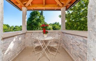 Cozy Home In Rojnici With Wifi - Rojnići - 9