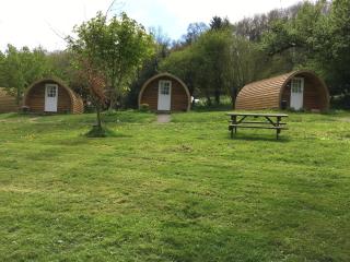 Caplor Glamping & Lodges - Hereford - 2