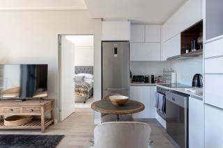 16 On Bree by Stay In Luxury - 2