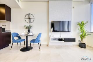Best Value Modern 1BR with Pool & Stunning Views by Deluxe Holiday Homes - Dubaï - 8