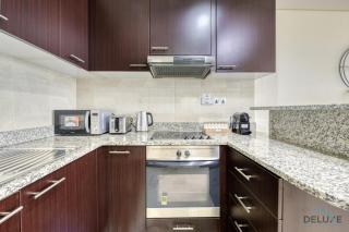 Great Deal Cozy 1BR with Pool & City Views by Deluxe Holiday Homes - Dubai - 6