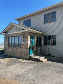 Lake Point Motel - 5