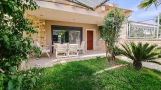 Villa Kristina with Private Patio - Hanioti - 3