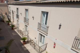 Boutique Hotel Molo S Lucia - Syracuse - 2