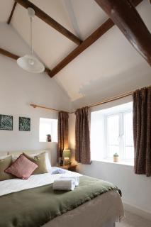 Character cottage in the heart of Uplyme. - 1