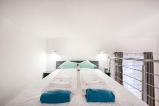 Artistic Home Apartment - Budapest - 4