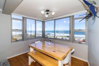 14 Warnerdoone Beachfront Apartment - 7