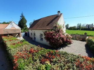 Charmante maison rénovée avec cour, proche bourg, WiFi, jardin clos, animaux acceptés, à Louchy-Montfand - FR-1-489-178 - Louchy-Montfand - 7