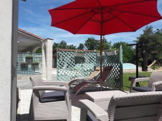 Studio avec piscine à la campagne, proche de Vichy - Jardin, Terrasse, WiFi, Draps inclus - FR-1-489-230 - Vendat - 5