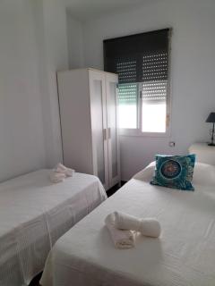 APARTAMENTO EN URBANIZACIÓN AL-ÁNDALUs CERCA DE LA PLAYA DE LA BARROSA - 3