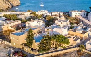 Sabbia Calda Apartments - Perissa - 0