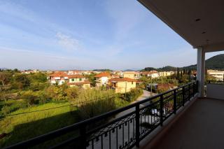 Dionysos Luxury Apartments - 8