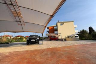 Dionysos Luxury Apartments - 4