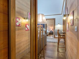 Magnifique Appartement au Centre de Val-d'Isère, Proche Pistes et Commerces - FR-1-519-1 - 9