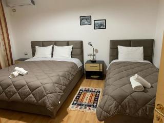 Hotel Relax - Gjirokastër - 0