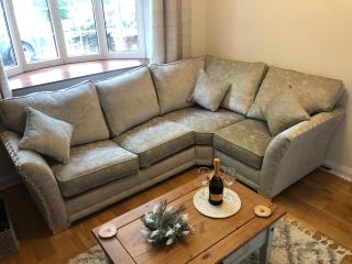 Cosy Rustic 3 bed cottage, great train links - 6