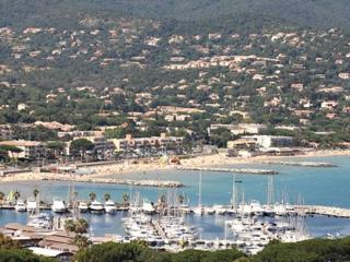 Appartement T3 Centre-Ville: Balcon, Ascenseur, 2 Chambres, Équipé, Capacité 6 Personnes - FR-1-100-217 - Cavalaire-sur-Mer - 1