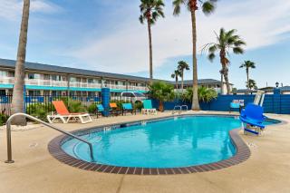 Captains Quarters Inn - 3