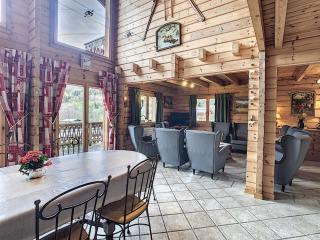 Chalet confortable face aux pistes – 13 couchages, garage, ski room, proche Combloux et Megève - FR-1-560-36 - Demi-Quartier - 2
