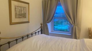 Park side Cottage, Number 2, The Morays - Blackford - 1